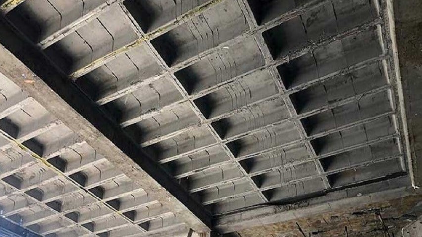سقف بتنی چیست؟ راهنمای انتخاب، مزایا، معایب و مقایسه با سیستمهای جدید 5 سقف بتنی چیست